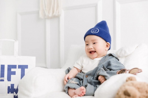 来宾宝宝湿疹涂什么药膏